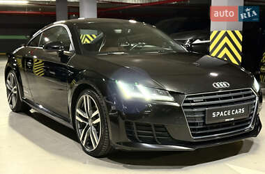 Купе Audi TT 2016 в 