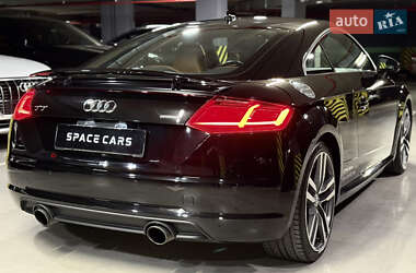 Купе Audi TT 2016 в 