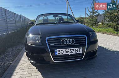 Купе Audi TT 2001 в 