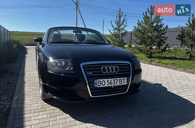 Купе Audi TT 2001 в 