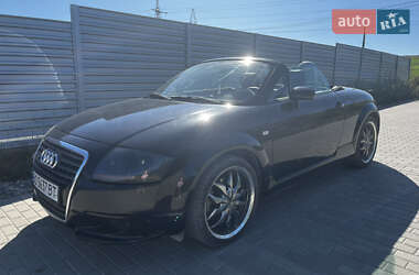 Купе Audi TT 2001 в 