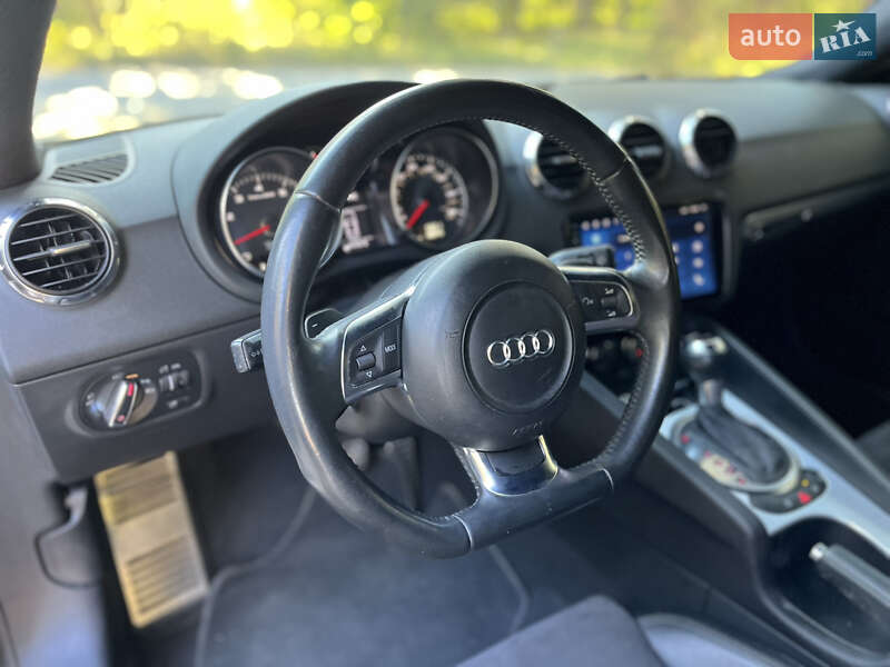 Купе Audi TT 2008 в Киеве фото 9 Купе Audi TT 2008 в Киеве