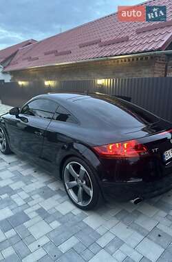 Купе Audi TT 2009 в 