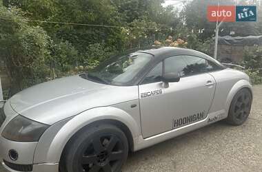 Купе Audi TT 1998 в 