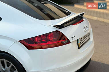 Купе Audi TT 2011 в 
