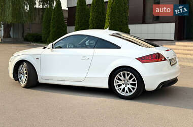 Купе Audi TT 2011 в 