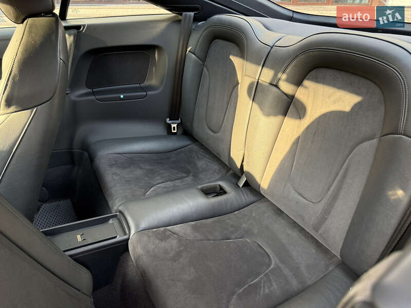 Купе Audi TT 2011 в Днепре