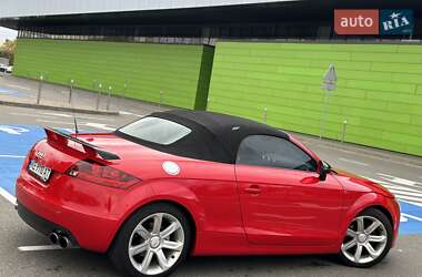 Родстер Audi TT 2008 в  фото 9 Родстер Audi TT 2008 в
