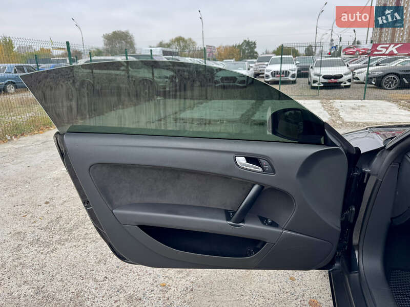 Купе Audi TT 2006 в Києві фото 12 Купе Audi TT 2006 в Києві