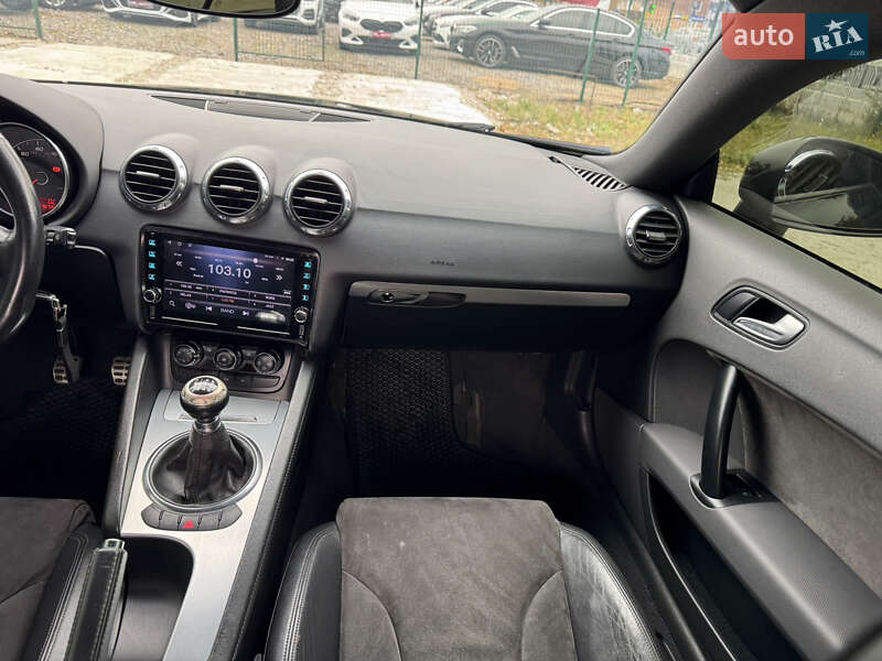 Купе Audi TT 2006 в Києві фото 24 Купе Audi TT 2006 в Києві