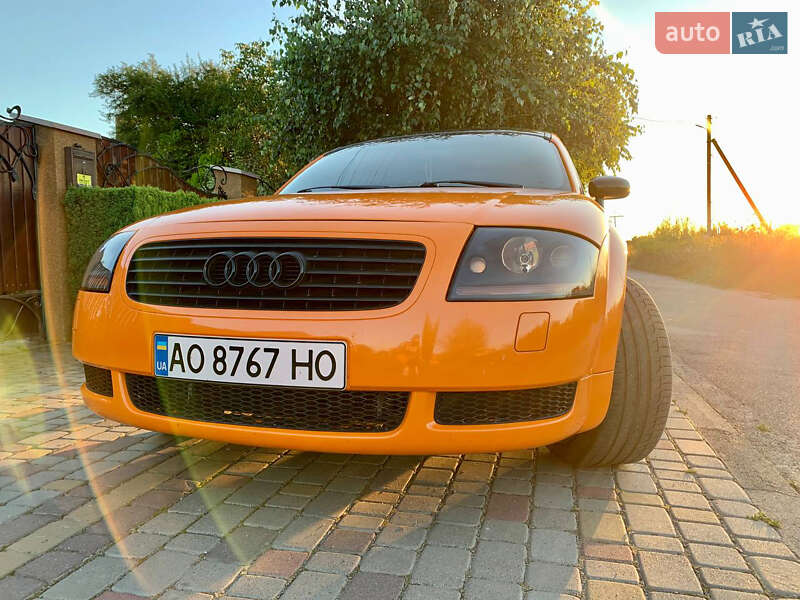 Купе Audi TT 1998 в Ужгороде