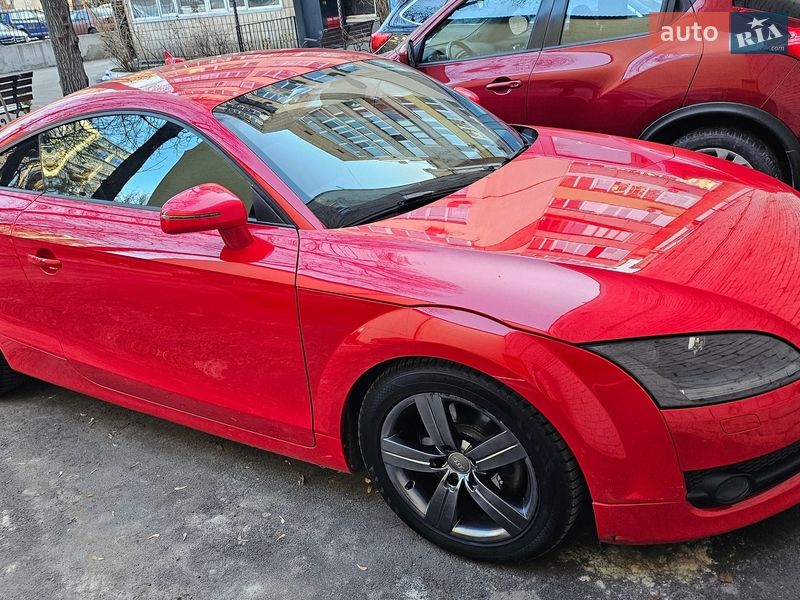 Купе Audi TT 2008 в Києві фото 2 Купе Audi TT 2008 в Києві