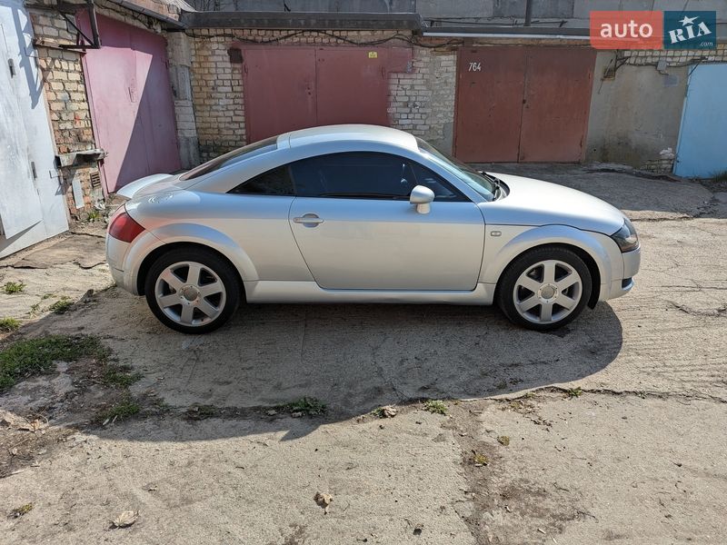Купе Audi TT 1999 в Южноукраинске