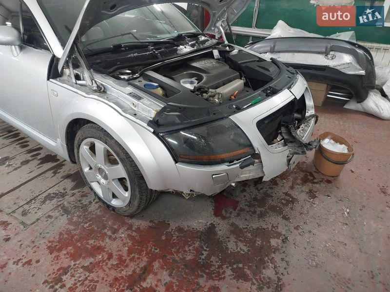 Купе Audi TT 1999 в Южноукраинске