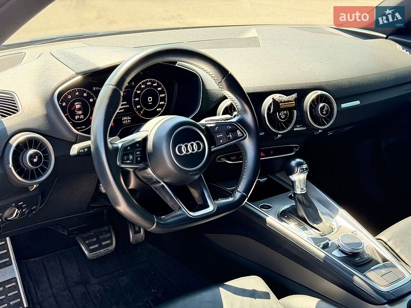 Купе Audi TT 2015 в Львові