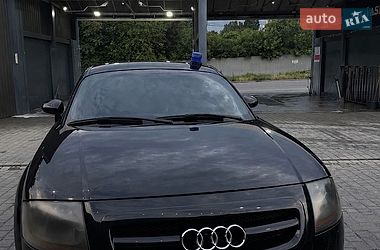 Купе Audi TT 1998 в Путилі Купе Audi TT 1998 в Путилі