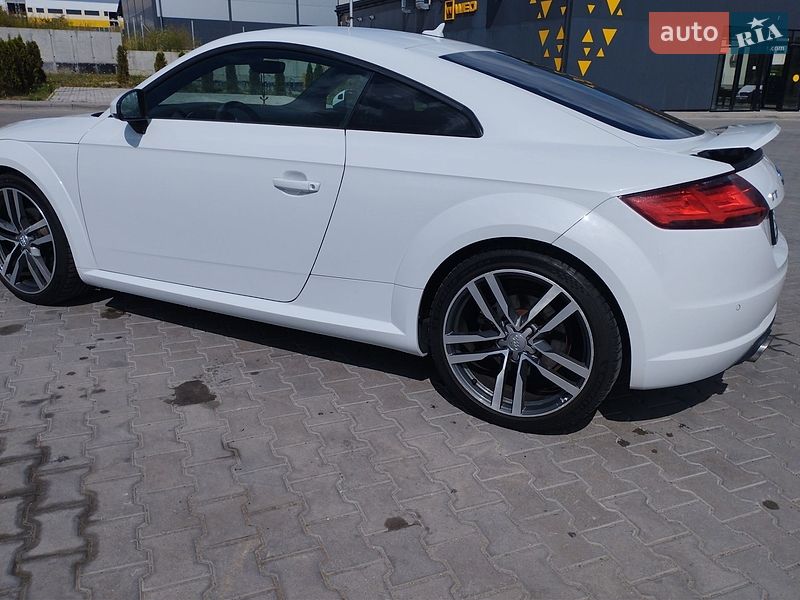 Купе Audi TT 2015 в Львові