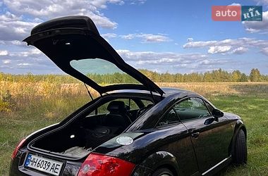 Купе Audi TT 2002 в Киеве фото 11 Купе Audi TT 2002 в Киеве