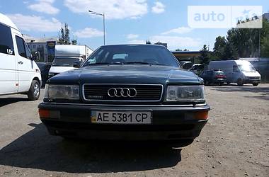 Седан Audi V8 1993 в Днепре