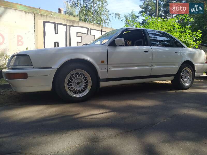Седан Audi V8 1989 в Черкассах