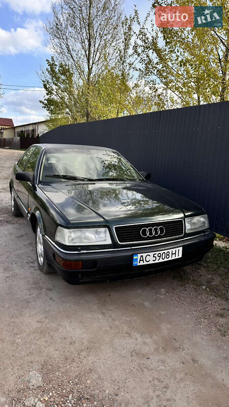 Audi V8 1992