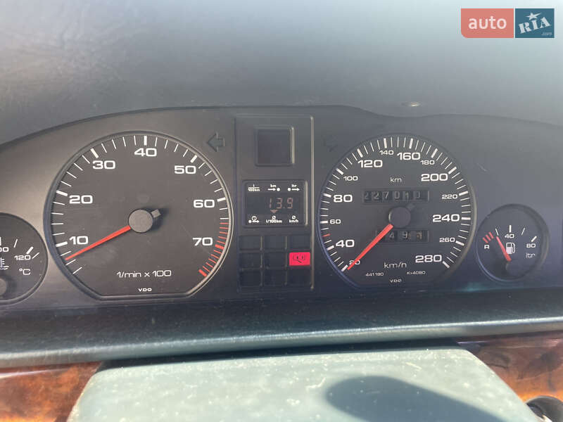 Седан Audi V8 1990 в Черкассах фото 10 Седан Audi V8 1990 в Черкассах