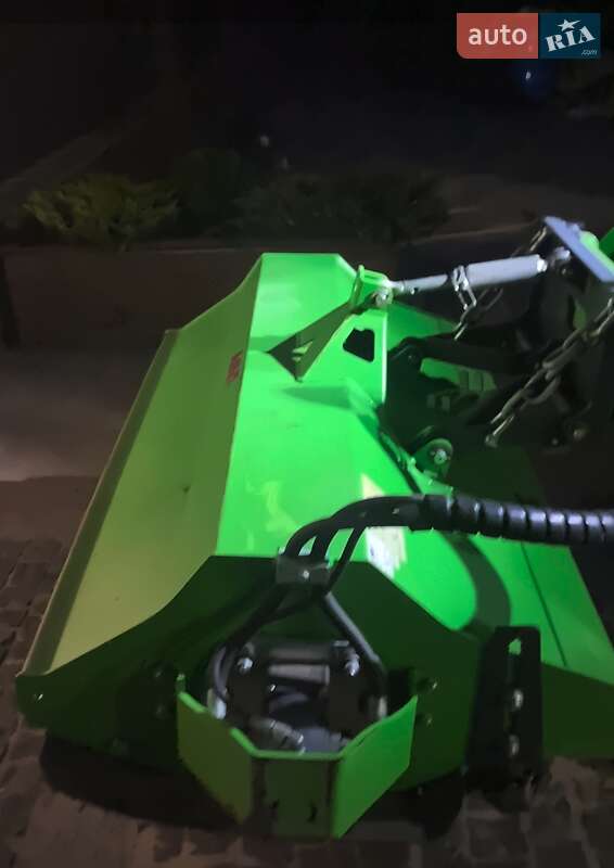 Минипогрузчик Avant 700 серия 2024 в Киеве