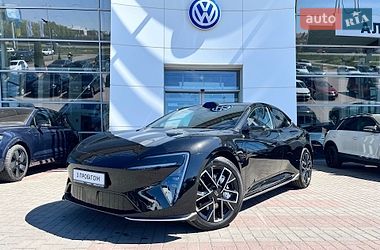 Фастбэк Avatr 06 2025 в Львове