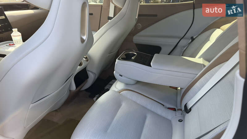 Внедорожник / Кроссовер Avatr 07 2024 в Ивано-Франковске