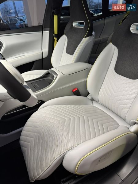 Позашляховик / Кросовер Avatr 11 2025 в Києві