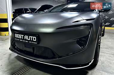 Лифтбек Avatr 12 2024 в 
