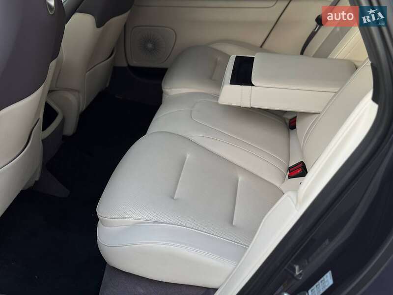 Ліфтбек Avatr 12 2023 в Дніпрі фото 38 Ліфтбек Avatr 12 2023 в Дніпрі