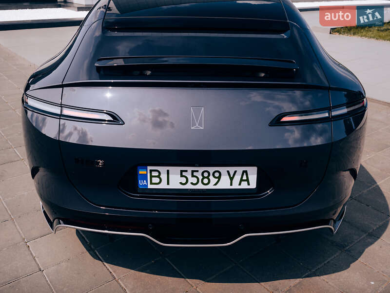 Лифтбек Avatr 12 2024 в Киеве