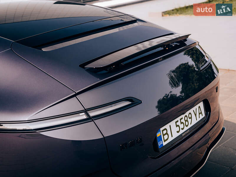 Лифтбек Avatr 12 2024 в Киеве