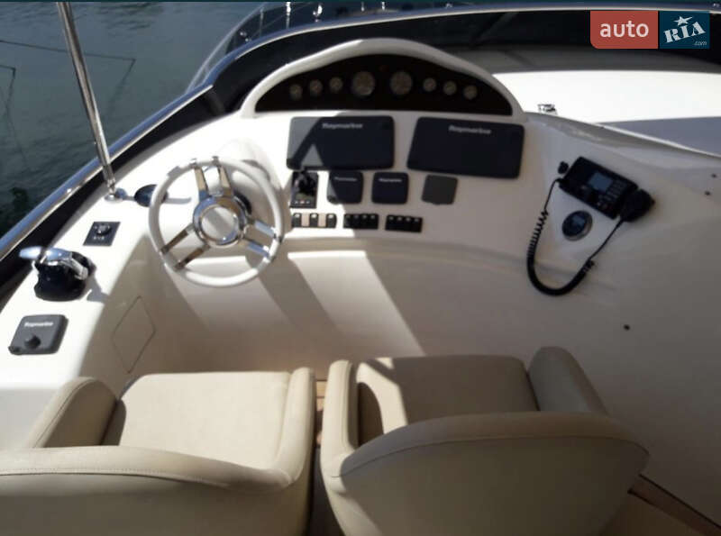 Моторная яхта Azimut 68 2001 в Киеве