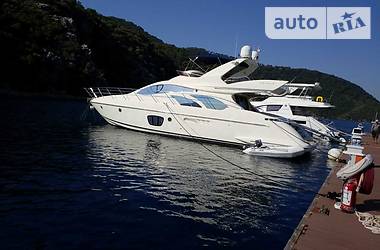 Моторна яхта Azimut Flybridge-Range 2005 в Києві