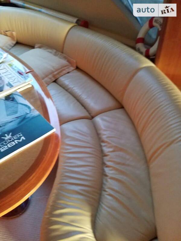 Моторная яхта Azimut Flybridge-Range 2005 в Киеве