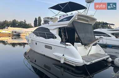 Моторна яхта Azimut Flybridge-Range 2011 в 