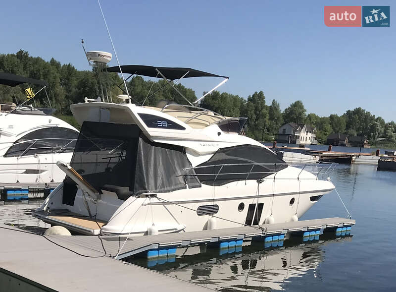 Моторна яхта Azimut Flybridge-Range 2011 в Києві фото 14 Моторна яхта Azimut Flybridge-Range 2011 в Києві