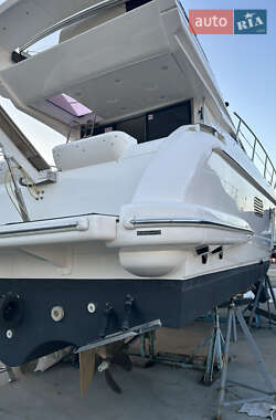Моторна яхта Azimut Flybridge-Range 2011 в 
