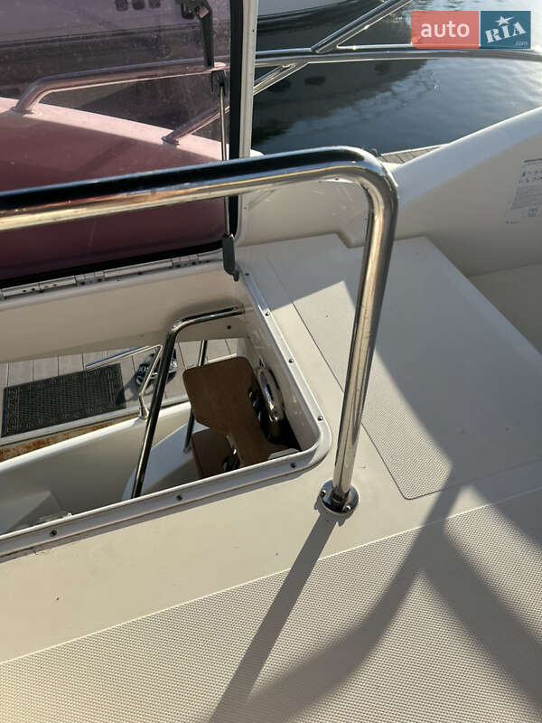 Моторна яхта Azimut Flybridge-Range 2011 в Києві фото 31 Моторна яхта Azimut Flybridge-Range 2011 в Києві