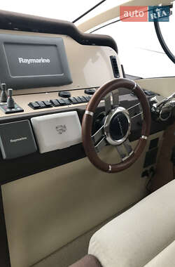 Моторна яхта Azimut Flybridge-Range 2011 в 