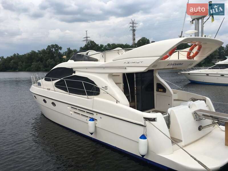 Моторна яхта Azimut Flybridge-Range 2007 в Києві