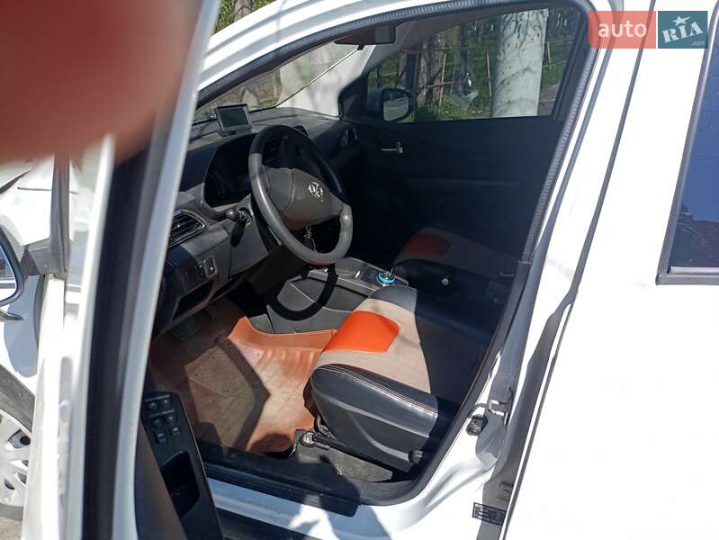 Хэтчбек BAIC EC200 2017 в Одессе фото 4 Хэтчбек BAIC EC200 2017 в Одессе