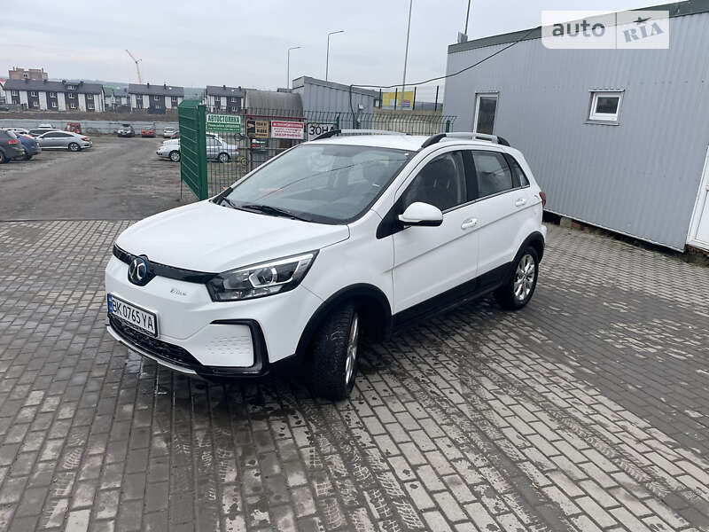 Хетчбек BAIC EC5 2019 в 