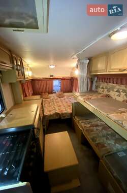 Будинок на колесах Bailey Discovery 400 2000 в 