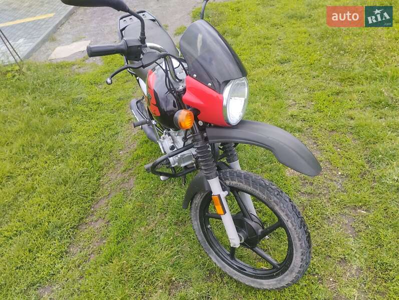 Мотоцикл Спорт-туризм Bajaj Boxer 125X 2019 в Скалаті