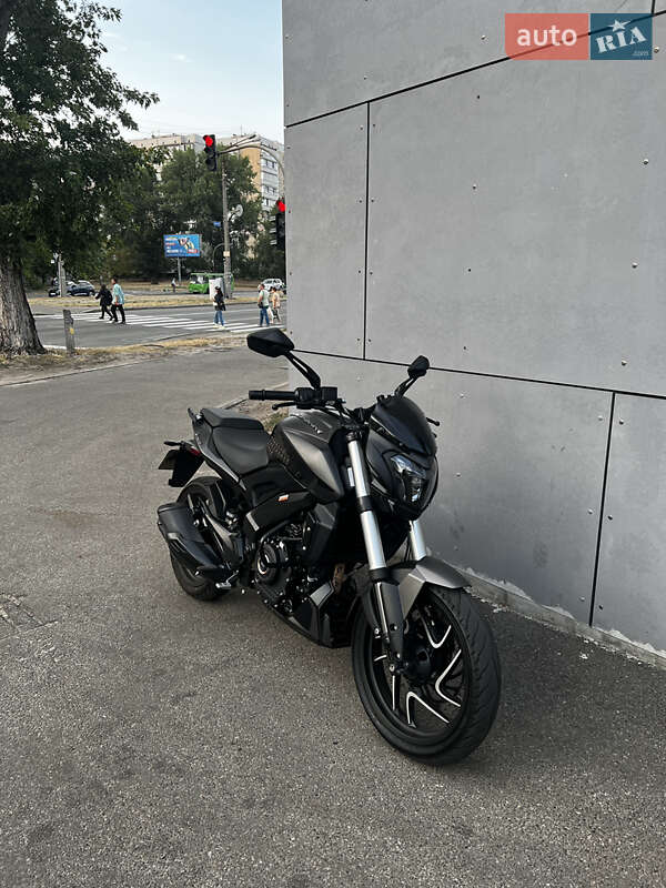 Bajaj Dominar 400 2021