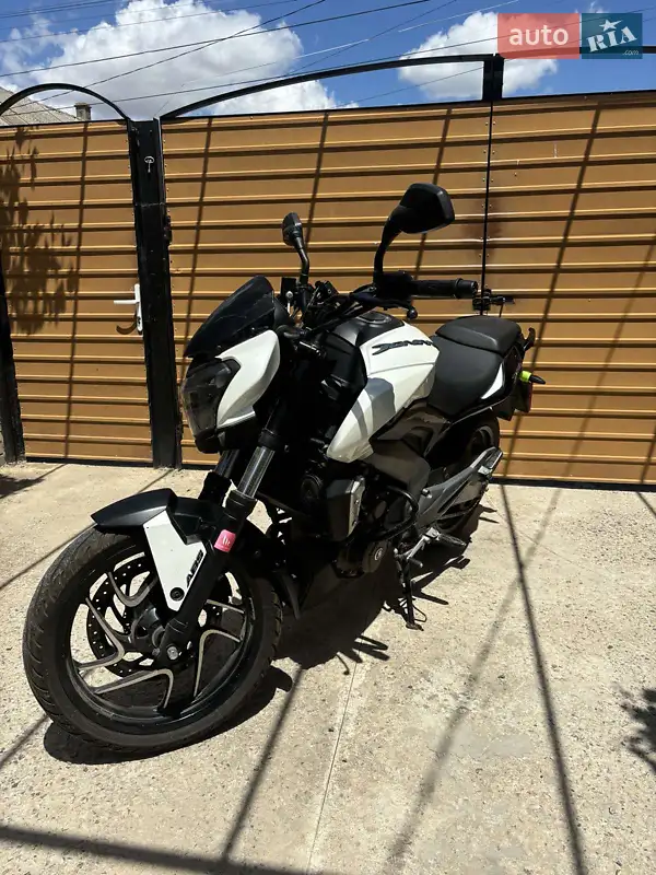 Мотоцикл Без обтікачів (Naked bike) Bajaj Dominar 400 2017 в 