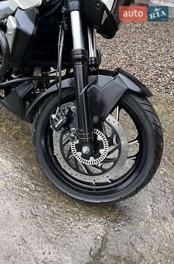 Мотоцикл Спорт-туризм Bajaj Dominar 400 2019 в 